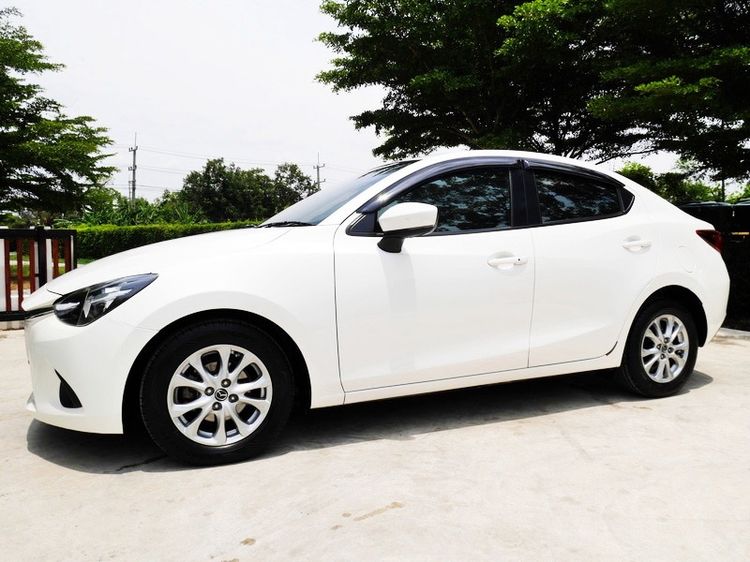 รถ Mazda Mazda 2 1.3 High สี ขาว