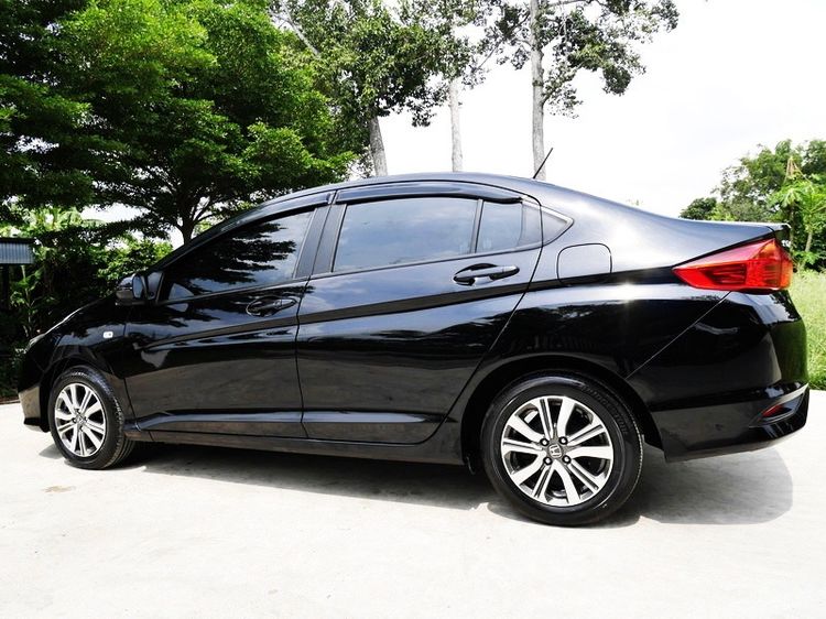 Honda City 2017 1.5 V i-VTEC Sedan เบนซิน ไม่ติดแก๊ส เกียร์อัตโนมัติ ดำ รูปที่ 3