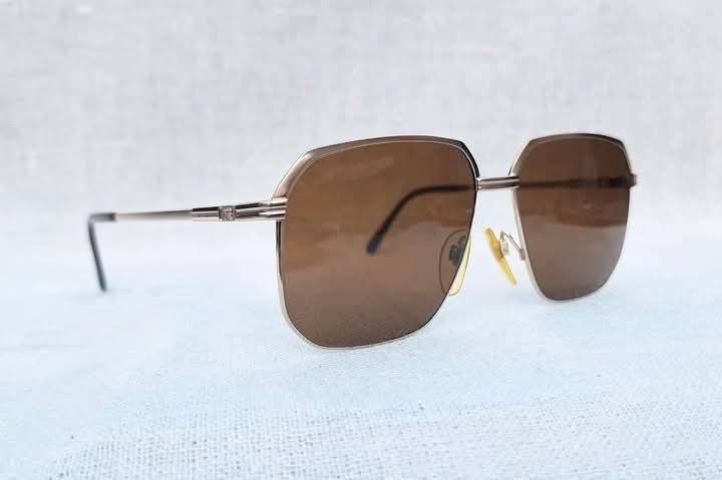 แว่นตาเทพเจ้าของชาวเยอรมัน RODENSTOCK 12KGF Exclusiv Series–เลนส์กระจกพระเจ้า CARL ZEISS JENA กรอบทองคำแท้–หุ้ม 12KGF...Authentic Vintage RODENSTOCK 12KGF Handcrafted in Germany รูปที่ 10