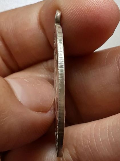 เหรียญหลวงพ่อสุข วัดโพธิ์ทรายทอง5 รูปที่ 4