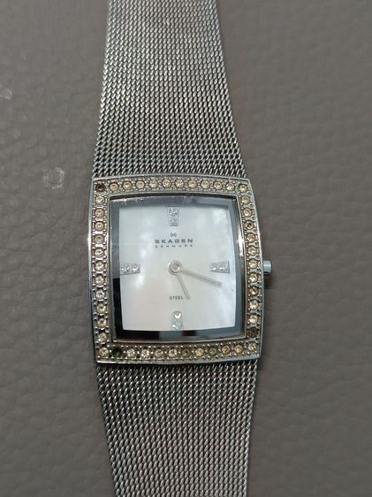 เครื่องนวดหน้าระบบไอออนนิค ขนาดพกพา  สามารถทำงานได้ 2 ฟังก์ชั่น คือ negative ion ลบ positive ion บวก หน้าสะอาดใสไร้สิว กับดูอ่อนกว่าวัย รูปที่ 12