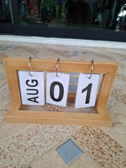 นาฬิกาแขวน ส่งฟรี ปฏิทินไม้ 