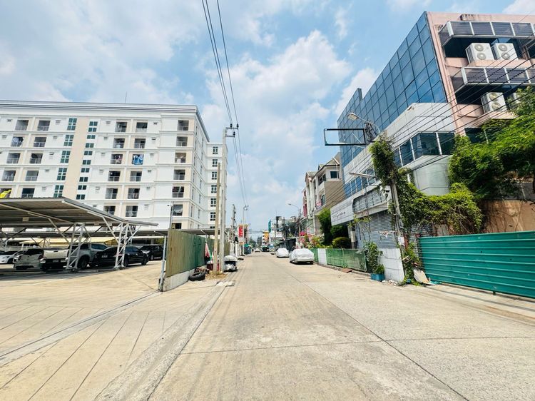 Vacant land for sale on Srinakarin 42 รูปที่ 2