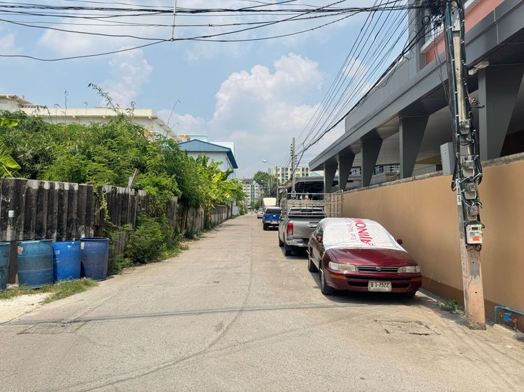 House for Rent with land on On Nut Soi 46 รูปที่ 3