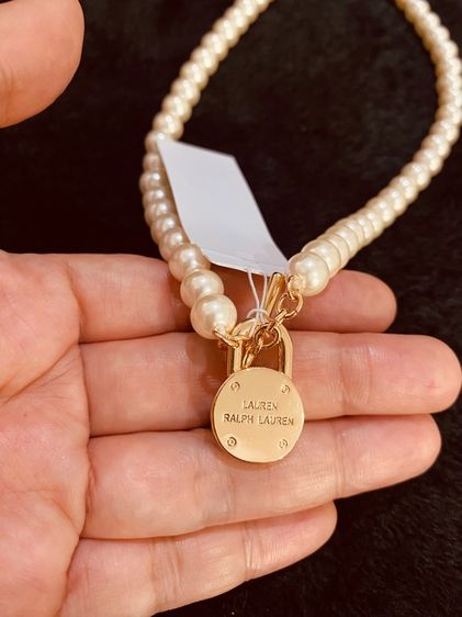 สร้อยแบรนด์นำเข้าแท้ 💯Ralph Lauren rasin pearl  with  RLL Logo Gold Padlock Necklace ส่งฟรี รูปที่ 7