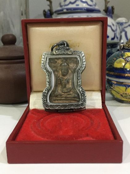 พระมเหศวรเลี่ยมพร้อมตลับ