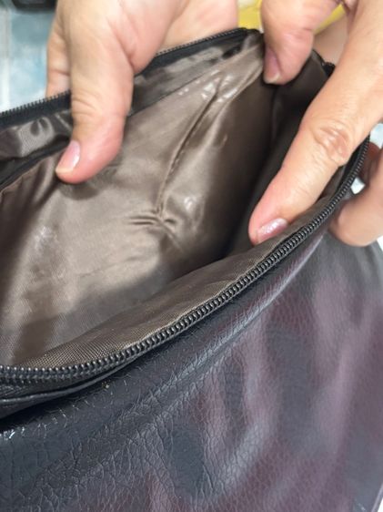 กระเป๋าถือและ สะพาย มือสอง ราคาถูกมาก รูปที่ 9