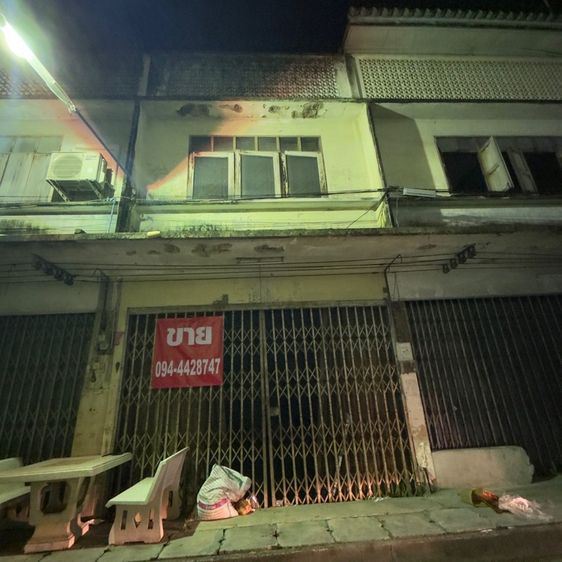 ต้องการขาย ตึกแถว อาคารพาณิชย์ 3 ชั้น อยู่ ติดห้างสหไทย ในตัวเมือง. จังหวัดเพชรบุรี ต้องการขาย รูปที่ 2