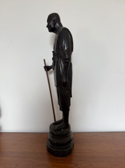 รูปหล่อยืน หลวงพ่อเปิ่น วัดบางพระ รูปที่ 2