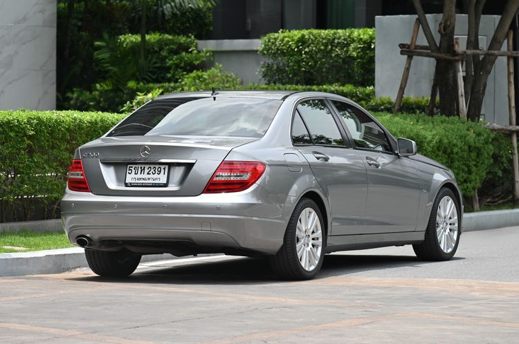 Mercedes-Benz C-Class 2014 C200 Sedan เบนซิน ไม่ติดแก๊ส เกียร์อัตโนมัติ เทา รูปที่ 4