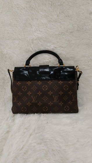 กระเป๋าสะพาย Louis Vuitton หนังแคนวาส มือสอง สภาพดี  รูปที่ 5