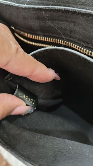 กระเป๋าสะพาย Louis Vuitton หนังแคนวาส มือสอง สภาพดี  รูปที่ 11