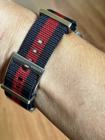 GUCCI GG2570 Blue Dial 41 mm Blue and Red Nylon Watch YA142303 รูปที่ 17