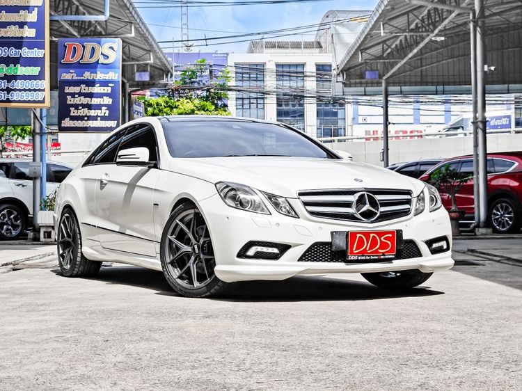 Mercedes-Benz E-Class 2012 E250 AMG Sedan เบนซิน เกียร์อัตโนมัติ ขาว รูปที่ 4