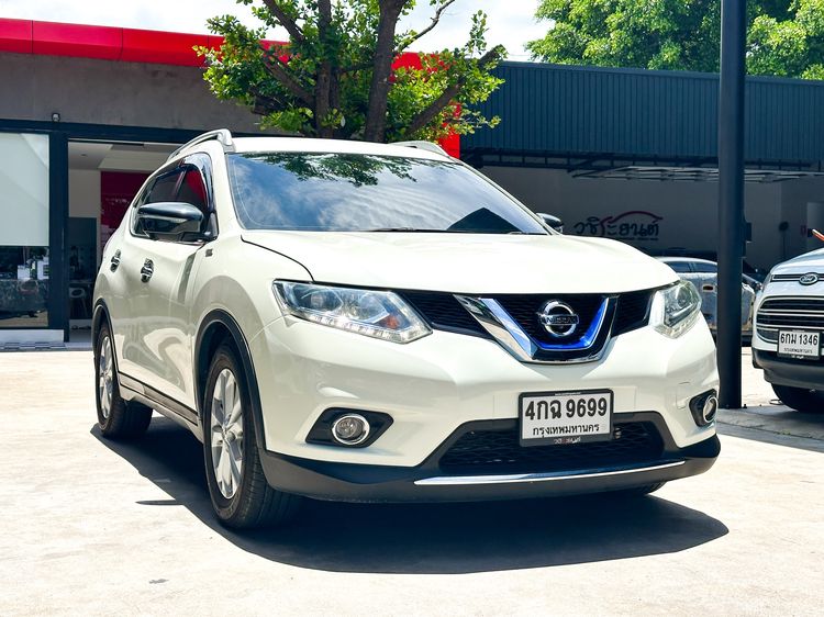 Nissan X-Trail 2016 2.0 V 4WD Utility-car เบนซิน เกียร์อัตโนมัติ ขาว รูปที่ 3