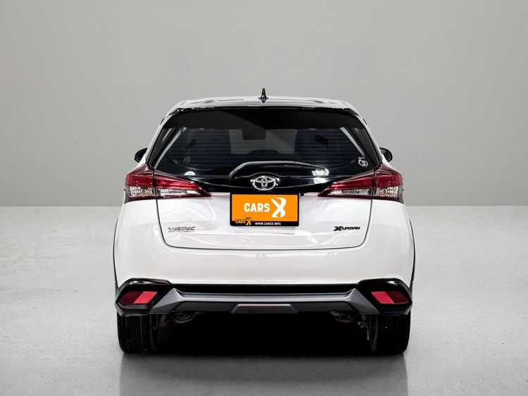 Toyota Yaris 2022 1.2 Sport Premium X Sedan เบนซิน ไม่ติดแก๊ส เกียร์อัตโนมัติ ขาว รูปที่ 4