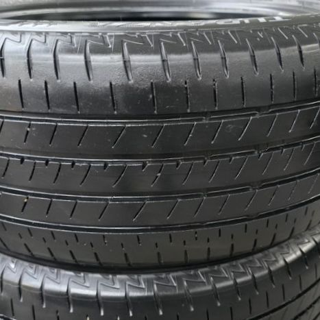 205​ 50​ 17​ ปี23 Bridgestone Turanza​ T005A​
นุ่มเงียบสุดๆพร้อมใช้อีกนาน​ ผลิต​กลางปี23 ติดรถลงพื้น​ปลายปี​​ ชุด​4เส้น​ 4,900​ บาท รูปที่ 2