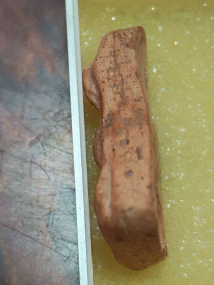 พระผงสุพรรณ พิมพ์หน้าแก่ รูปที่ 4