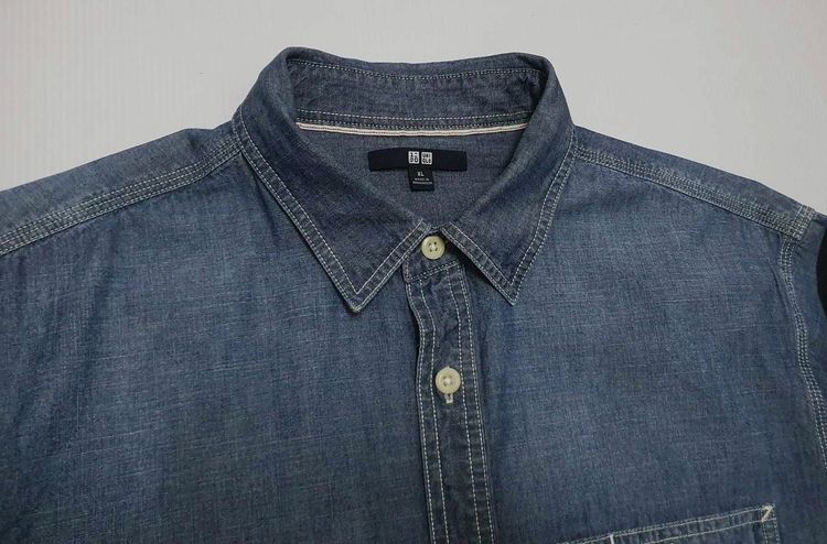 Uniqlo เสื้อเชิ้ตผ้าแชมเบรย์ แนววินเทจ แขนยาว