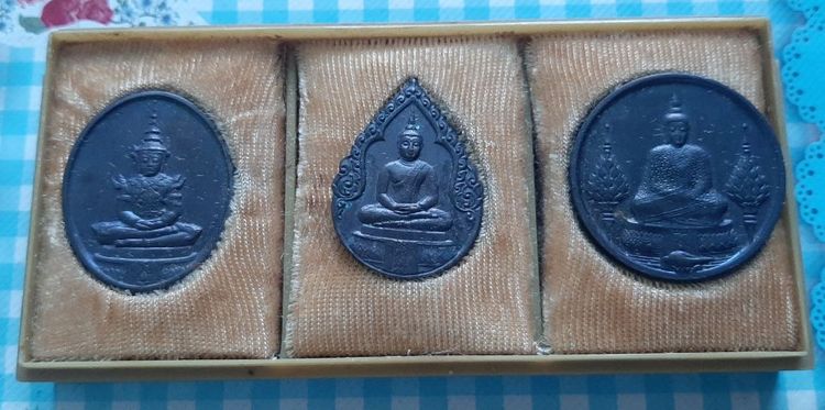 เหรียญพระแก้วมรกต3ฤดูเนื้อทองแดงสวยเดิมค่ะ รูปที่ 4