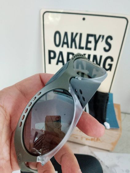 แว่นกันแดด Oakley Plantaris Latitude Collection รูปที่ 4