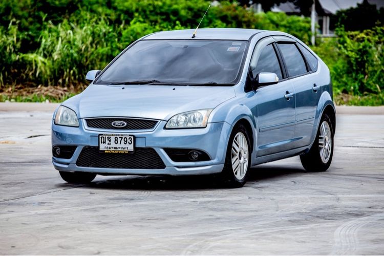 รถ Ford Focus 1.8 Ambiente สี ฟ้า