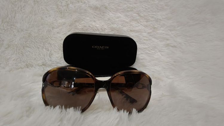 แว่นตากันแดด Coach มือสองสภาพดี