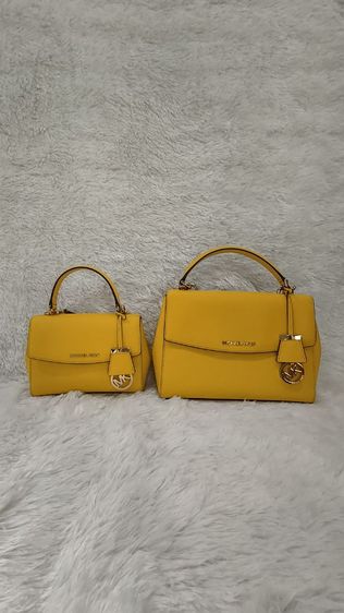กระเป๋าสะพายยาวได้ Michael kors สีเหลืองมาสตาด 2ใบแม่ลูก รูปที่ 3