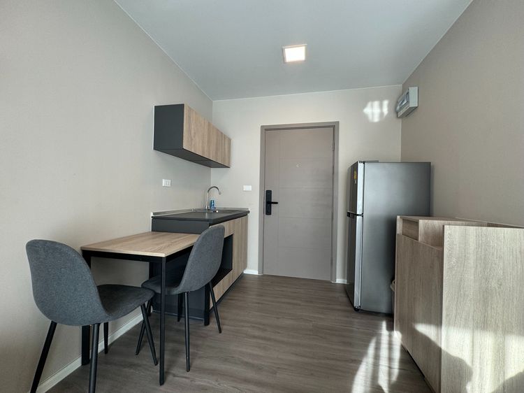 ตกแต่งครบ Sansiri 2021 ไม่อนุญาต ขายคอนโดพร้อมผู้เช่า ห้องไม่เคยว่างผู้เช่าเต็มตลอด  เจ้าของขายเอง 091-9562245 โครงการ ดีคอนโด แคมปัส ไฮด์อเวย์ รังสิต  โดยบมจ.แสนสิริ รูปที่ 4