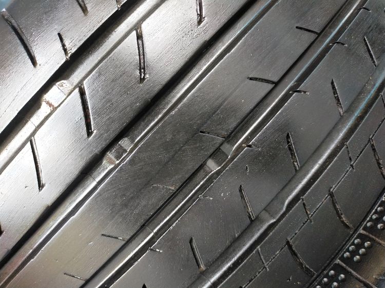 ยางโยโกฮาม่า 205 60 16 ปี23 ยาง 2 เส้น  1400