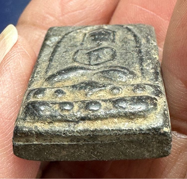 พระเนื้อผงยาหลวงพ่อสิน วัดบางกระดี่ พิมพ์สมาธิบัวสองชั้น  รูปที่ 7