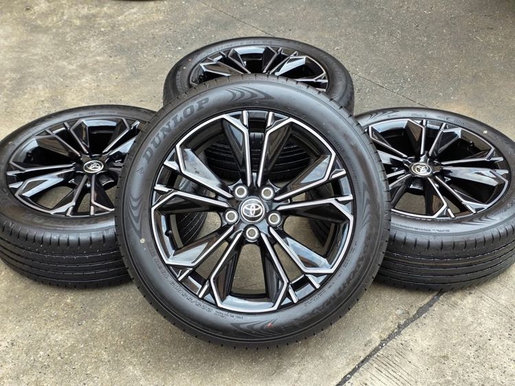 ล้อแม็กใส่New Toyota Alphard Sc40 รูปที่ 3