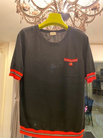 กุชชี่เสื้อแขนสั้น สภาพใหม่ เนื้อผ้านุ่ม 
