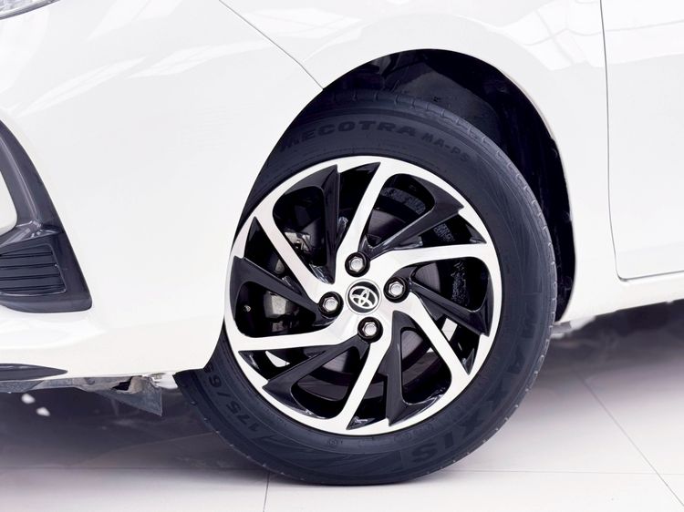 Toyota Yaris 2023 1.2 Entry Sedan เบนซิน ไม่ติดแก๊ส เกียร์อัตโนมัติ ขาว รูปที่ 4