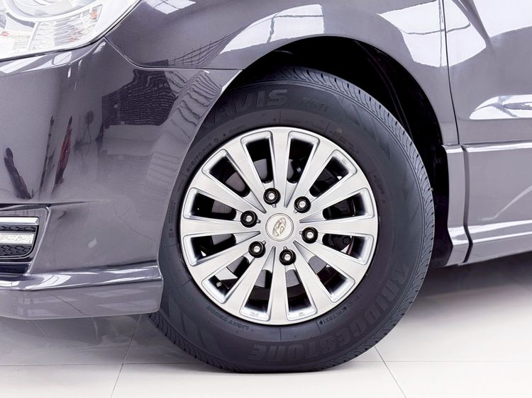 Hyundai H-1  2018 2.5 Deluxe Utility-car ดีเซล ไม่ติดแก๊ส เกียร์อัตโนมัติ น้ำตาล รูปที่ 4