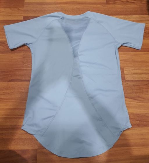 เสื้อออกกำลังกาย
