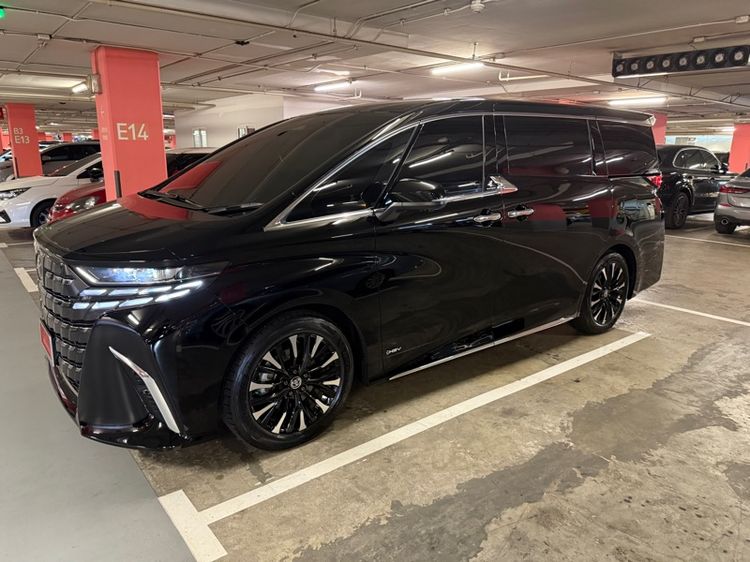 Toyota Alphard 2025 2.5 HEV Luxury E-Four Utility-car ปลั๊กอินไฮบริด (PHEV) ไม่ติดแก๊ส เกียร์อัตโนมัติ ดำ รูปที่ 3
