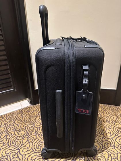Tumi Continental Dual Access 4 Wheeled Carry ON รูปที่ 4