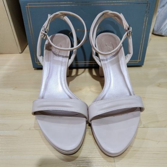 รองเท้าส้นสูง เนื้อ หนัง PU UK 5 | EU 38 | US 6.5 อื่นๆ รองเท้าแบรนด์ Tacha Size 38 สี Beige ออกงานสวย