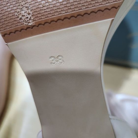 รองเท้าแบรนด์ Tacha Size 38 สี Beige ออกงานสวย รูปที่ 6