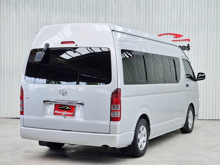 Toyota Commuter 2012 2.5 Van ดีเซล ไม่ติดแก๊ส เกียร์ธรรมดา เทา รูปที่ 4