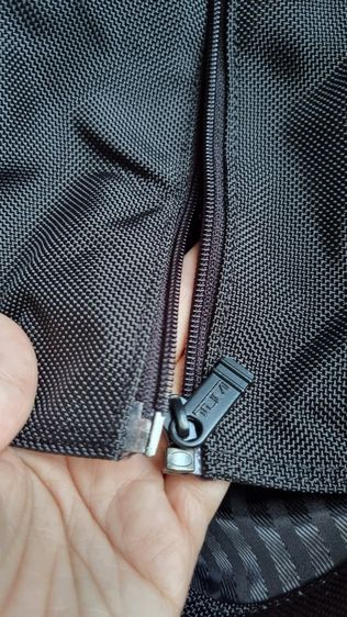 tumi carryall tote  รูปที่ 7