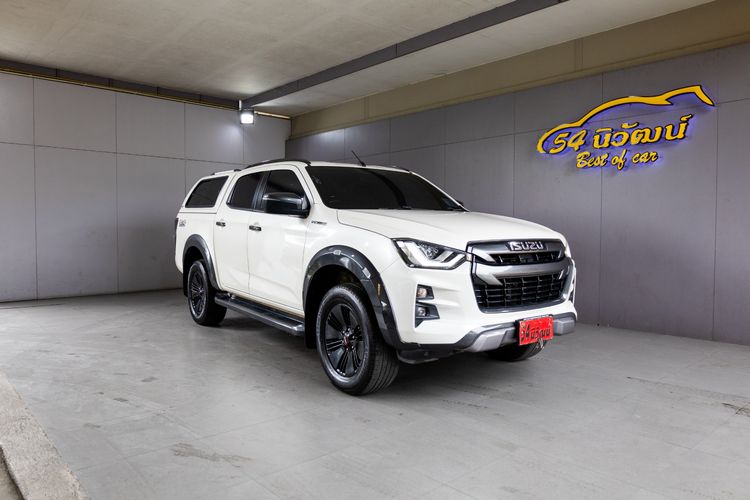 Isuzu D-MAX 2020 3.0 V-Cross Z Prestige 4WD Pickup ดีเซล ไม่ติดแก๊ส เกียร์ธรรมดา ขาว