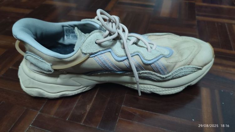 รองเท้าผ้าใบ Adidas Ozweego มือสอง รูปที่ 6