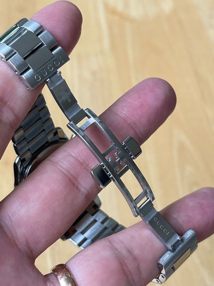 GUCCI G Timeless Bee Chronograph 38 mm Unisex Watch Stainless Steel White Dial YA126472 รูปที่ 12