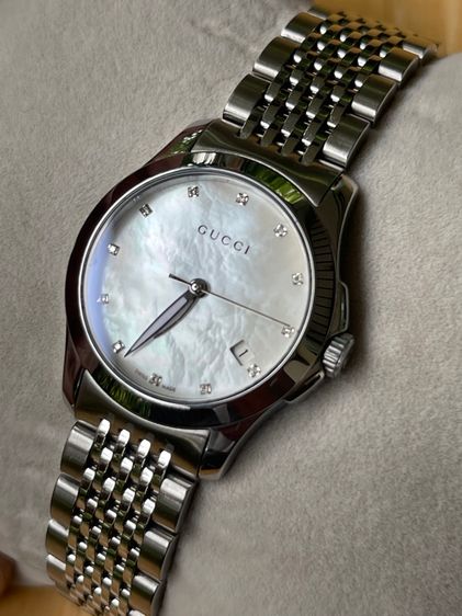 ขาว GUCCI G Timeless 27 mm Mother of Pearl Diamond Lady Watch White Dial YA126504