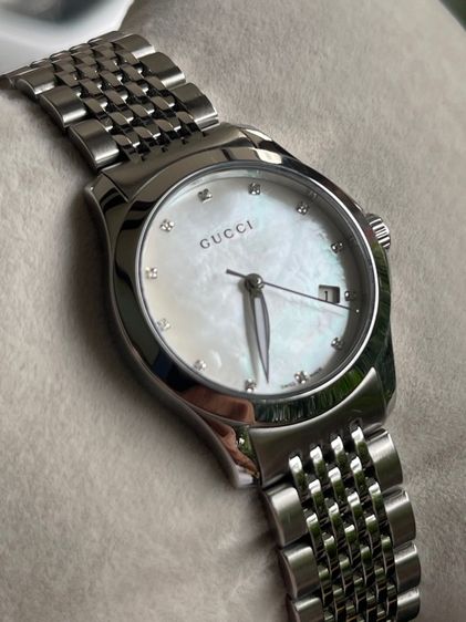 GUCCI G Timeless 27 mm Mother of Pearl Diamond Lady Watch White Dial YA126504 รูปที่ 5