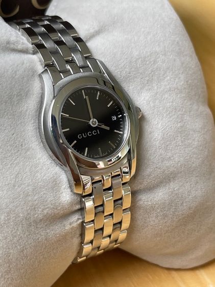 GUCCI Round face Watches 5500L Quartz Black Dial Women's SS รูปที่ 3