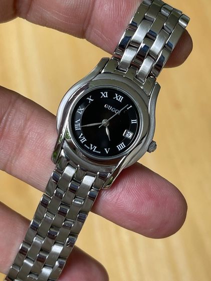 GUCCI Round face Watches 5500L Quartz Black Dial Women รูปที่ 5