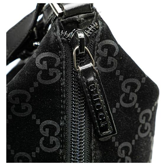 ขายกระเป๋าสะพาย Gucci Black GG Suede Hobo รูปที่ 7